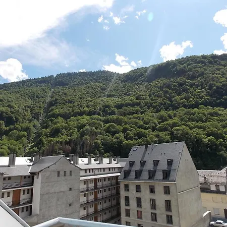 Dans De Luchon Apartment